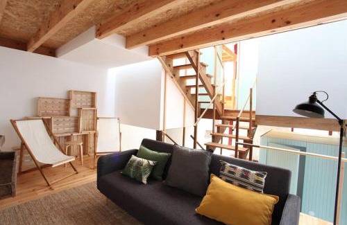 Lordelo do Ouro e Massarelos House | Wood & Blue House - Porto