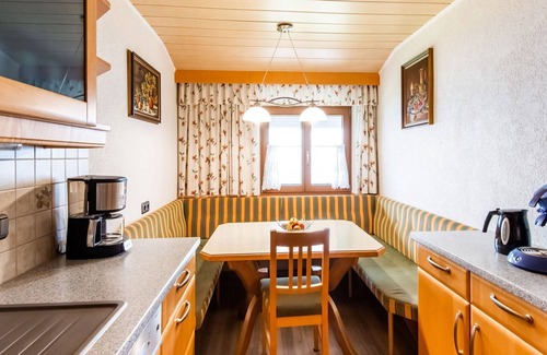 Bruck am Ziller Apartment | Wooden apartment in Hart with terrace