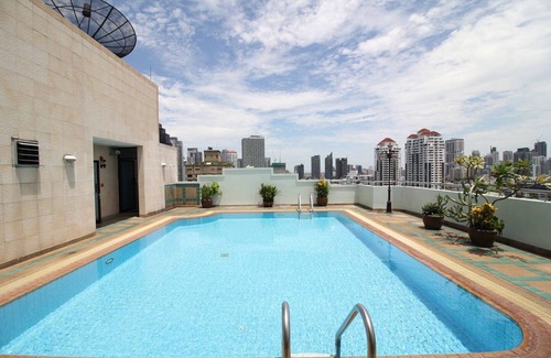 Thonglor Apartment | Wooden Floor 2 bedroom in Thonglo