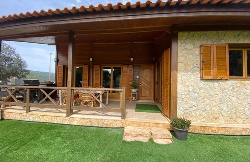 Alcanena House | Wooden Twin Room