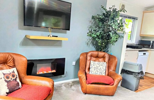Llanybri House | Woodland View -Hot Tub-Tenby-Carmarthen-St Clears