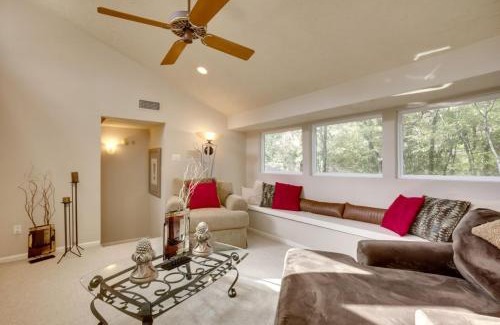 Grogan's Mill House | Woodlands Escape 3BR Texas Retreat with Forest View