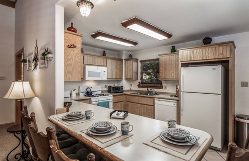 Cloudcroft Ski Chalet | Woodlands Way Chalet- A cozy get-away in Cloudcroft NM.n