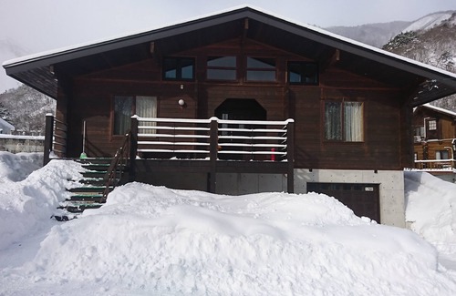 Hokujo Cottage | Woodpecker Chalet