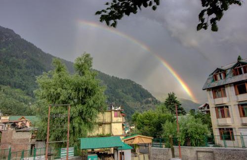 New Manali Hotel | Woodrock Luxury Boutique Hotel