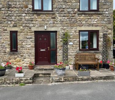 Grewelthorpe House | Woodside Cottage Grewelthorpe Nr Masham