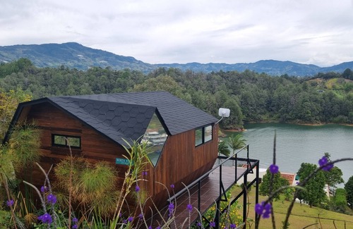 Guatape Cabin | Woodside Ecoliving Guatape