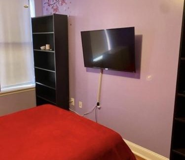 Queens Hotel | Woodside room