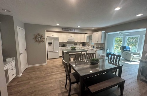 Bronston Condo | Woodson Bend 108-4. Fully Updated First Floor Lake View Condo.