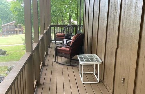 Bronston Condo | Woodson Bend Resort~Lake Cumberland 27-1 Life Way 3BR, 3BA Condo