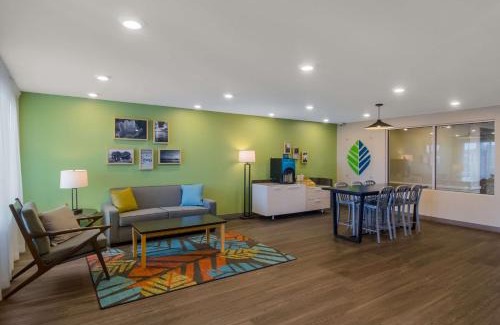 Orange Park Hotel | WoodSpring Suites Jacksonville Orange Park