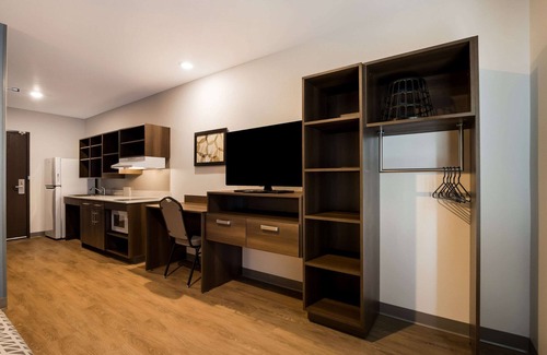 Moreno Valley Hotel | WoodSpring Suites Moreno Valley