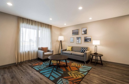 Moreno Valley Hotel | WoodSpring Suites Moreno Valley