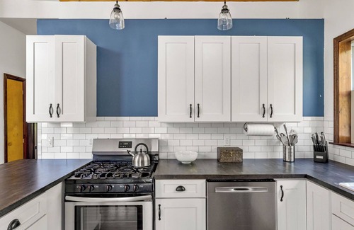 Mount Marion House | Woodstock/Saugerties retreat - surrounded by trees