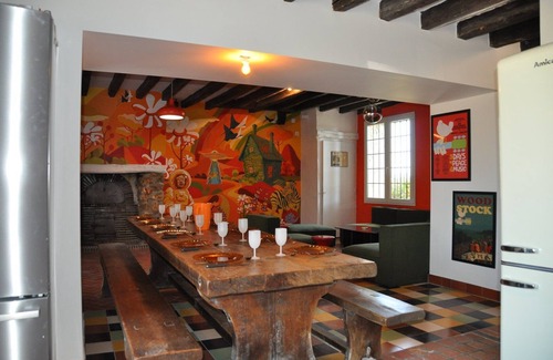 Montmirail Villa | Woodstock69 Pool Villa 1.5 hours from Paris