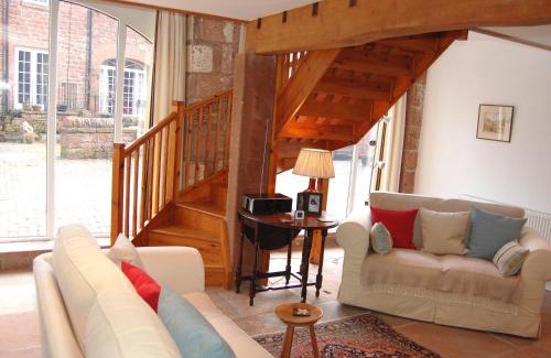 Lazonby House | Woodstore Cottage