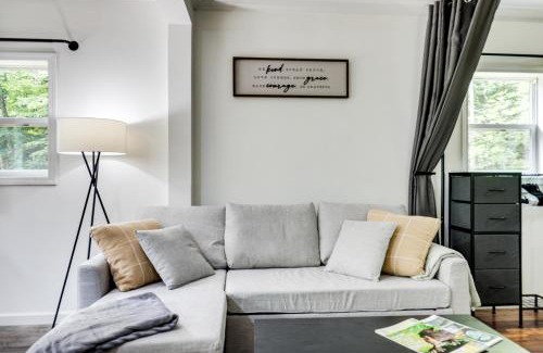 Pelkie Apartment | Woodsy and Charming! Tiny Cottage with Yard in Pelkie