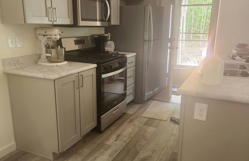 Bryant House | Woodsy hideaway, pet friendly!