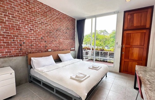 Phra Pradaeng Hotel | WoodViewResort