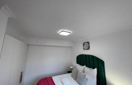 Richwood Apartment | Woodys N Brooks Luxurious Apartment 7