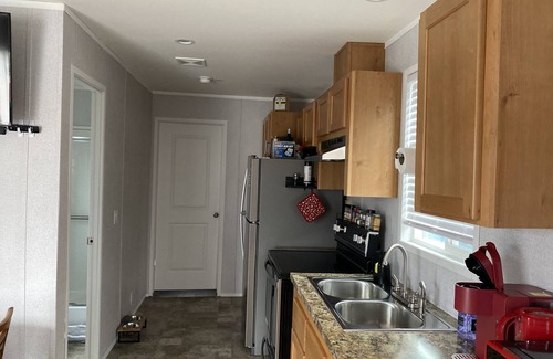 Crescent City Cottage | "Woof" Lodge minutes from the Beach and Redwoods
