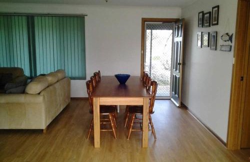Dalrymple House | Wool Bay Retreat - quiet location!