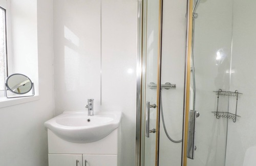 Wigan House | WORDSWORTH, pet friendly, with a garden in Billinge