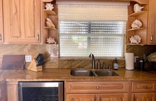 Lower Matecumbe Beach Cottage | Work from home in this slice of Islamorada paradise!