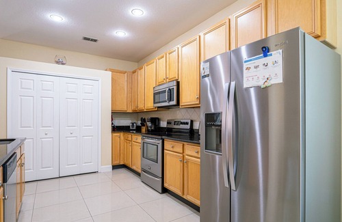 Crescent Lakes House | Work Hard, Play Harder