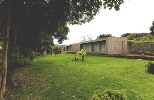 Furnas House | World's Nests Furnas Pods Village - Tentilhão