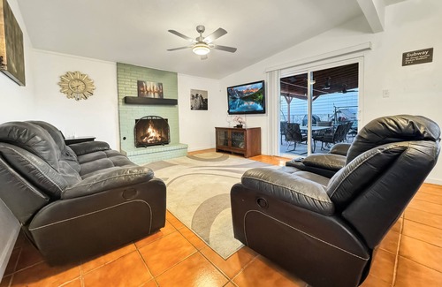 Biggs Field House | World Tour Oasis: Game Room, Gym, Pool, Playground in Quiet and close to I10.