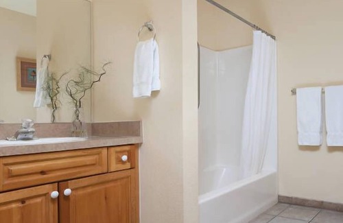 Big Bear Lake Hotel | WorldMark Big Bear - 2 Bedroom Accessible