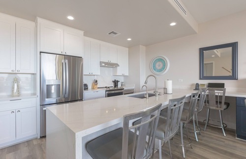 Puerto Penasco Condo | WOW! 200 5-star reviews, total remodel, ground floor 3br ocean front building,