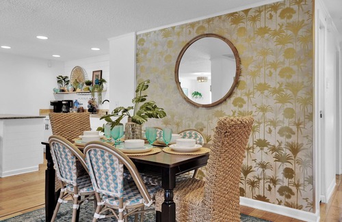 Jacksonville Beach House | WOW 4 blocks to beach w/Unique POOL! 3min walk to local coffee/shops/playground