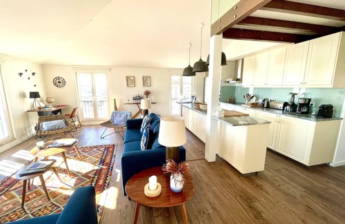 Martires Apartment | WOW! Tagus River @ your feet! Your Luxury Apartment in Lisbon