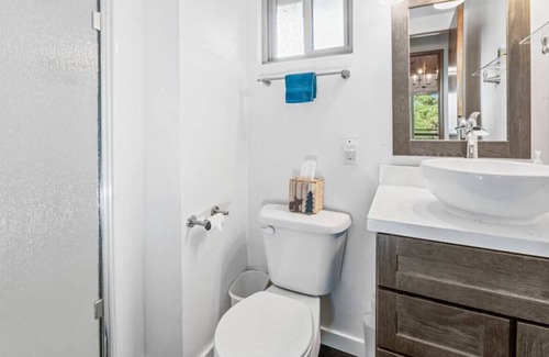 Whispering Forest Cabin | WOW Views, Spa, AC Unit, Pool Table, Dog OK!