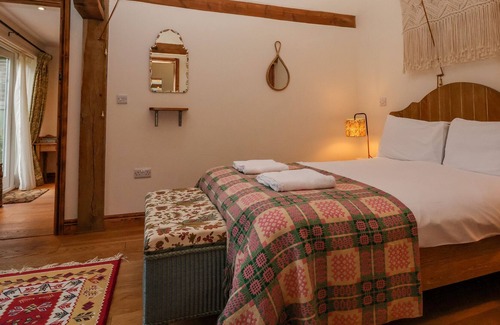 Picklescott Cottage | WREN COTTAGE, romantic, character holiday cottage in Church Stretton