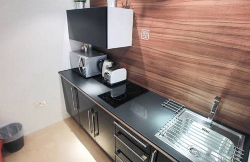 Bishopsgate Apartment | Wren's Studio at Room Home Stay