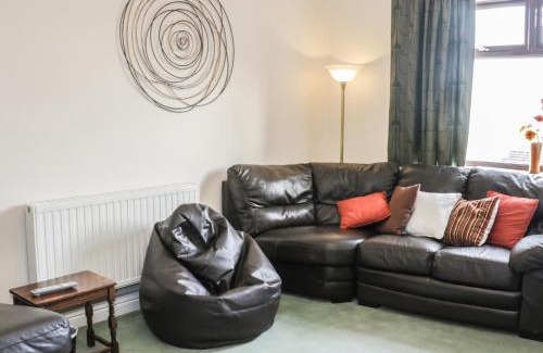 Angelbank House | Wrens Nest
