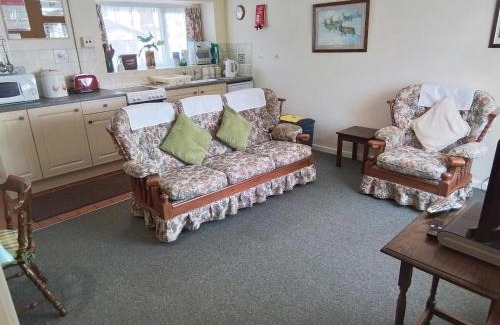 Llangeler House | Wrens Nest Newcastle Emlyn Carmarthenshire