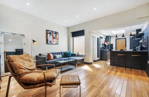 Liverpool House | Wrights Terrace - Air Host and Stay - 4 Bedroom