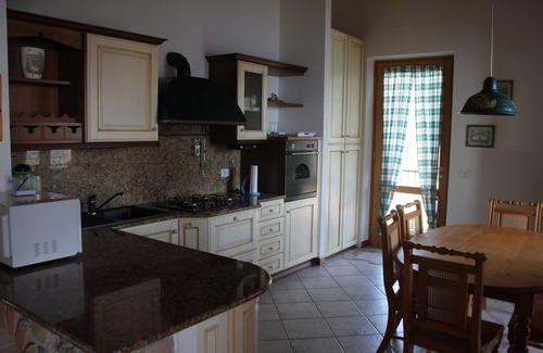 Gardola Apartment | Wunderschönes Appartement mit Traumhaften Seeblick und Gemeinschaftspool