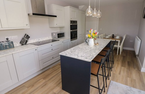 Johnston Cottage | WYCHWOOD, pet friendly, with a garden in Haverfordwest