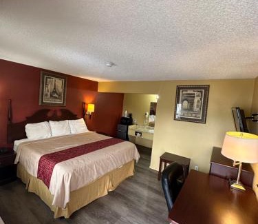 Clinton Hotel | Wye Motel