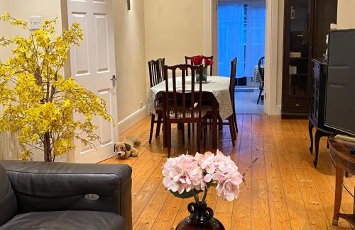 St Albans Apartment | Wynchlands 4 Bedroom House in St Albans City