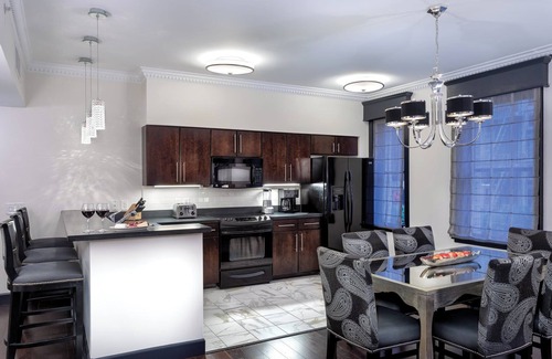 Lower Nob Hill Condo | Wyndham Canterbury | Two 3BR/2BA Presidential Suites