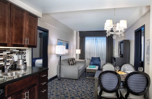 Lower Nob Hill Condo | Wyndham Canterbury | Two 3BR/2BA Presidential Suites