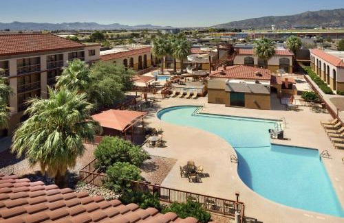 Biggs Field Hotel | Wyndham El Paso Airport and Water Park