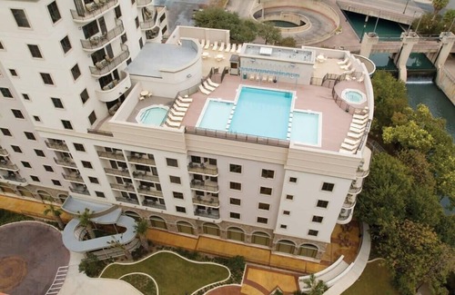 Downtown San Antonio Condo | Wyndham La Cascada Resort|1BR Balc Pool River Walk