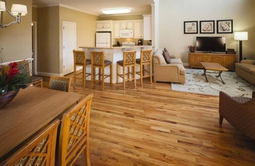 Ocean Ridge Resort | Wyndham Ocean Ridge 2 bedroom deluxe condo with a full kitchen
